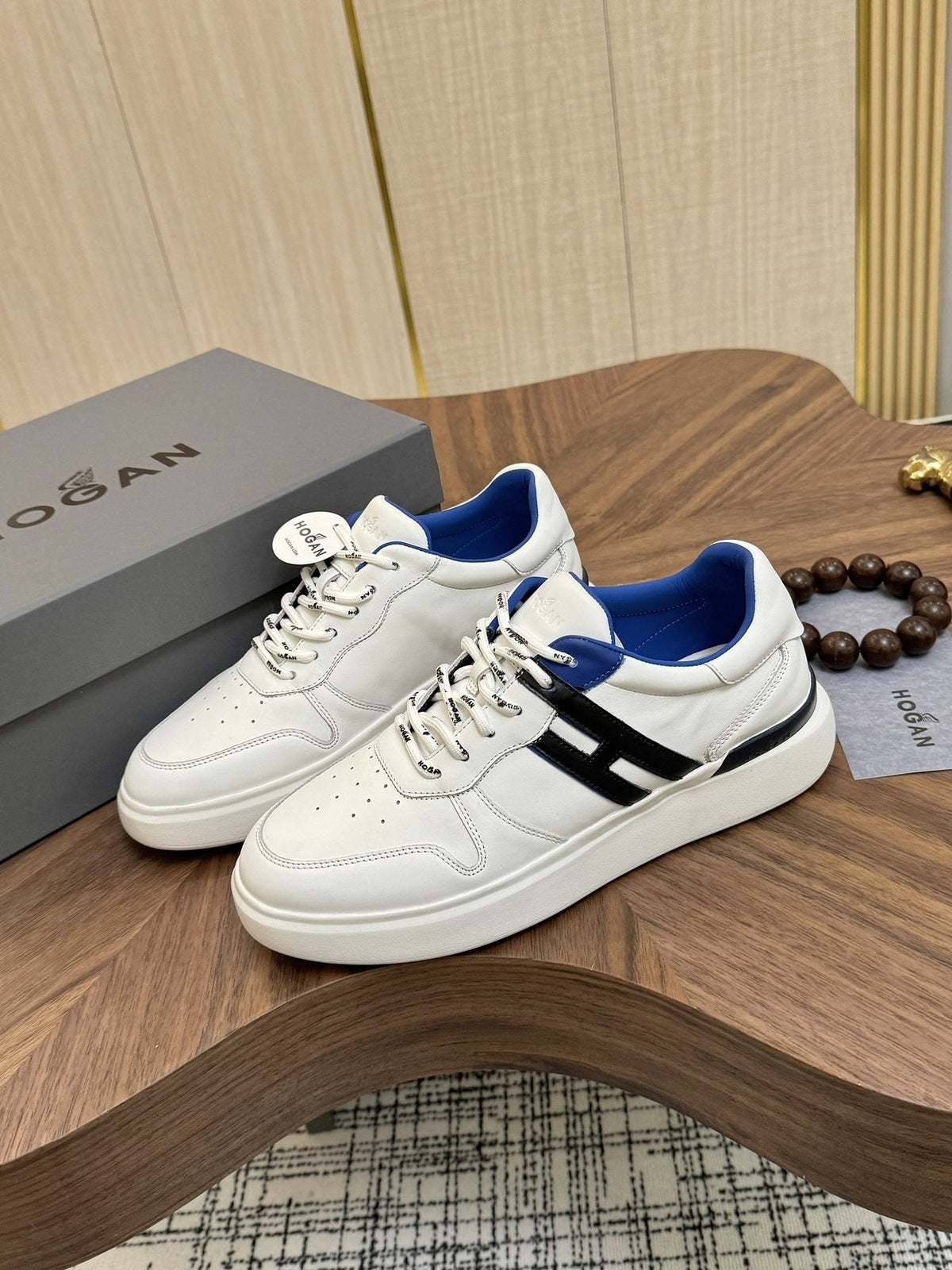 Hogan H580 Color-Block Low-Top Sneakers
